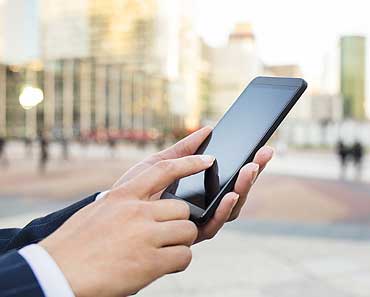 一秒发1000条电话的软件